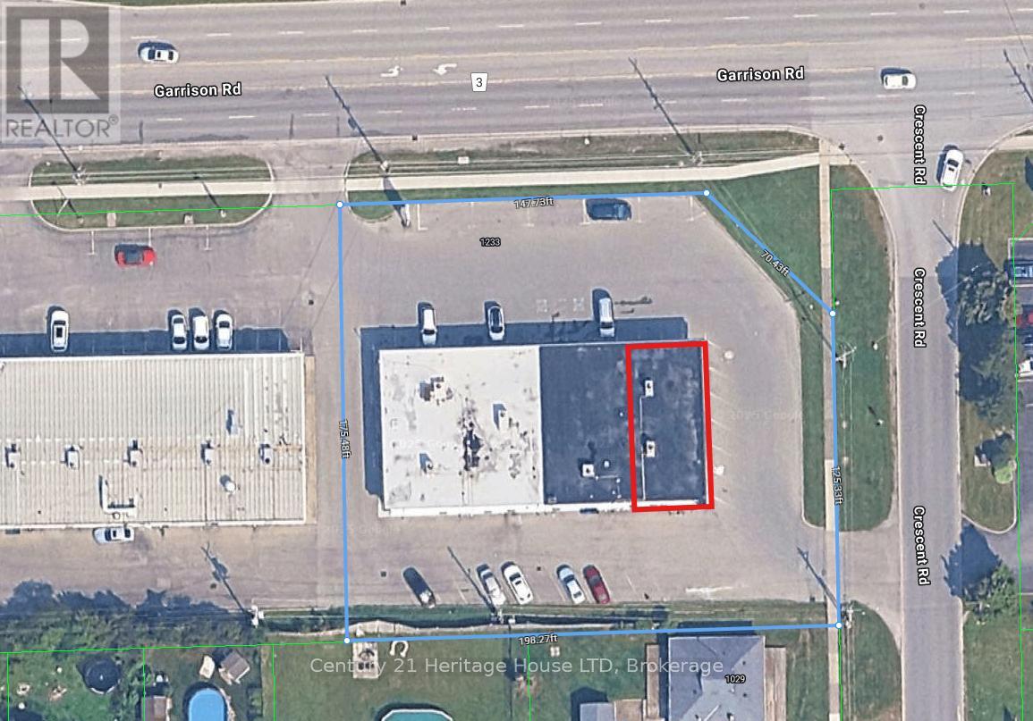 1233 Garrison Road, Fort Erie (Crescent Park), Ontario L2A 1P2 - Photo 3 - X12278446