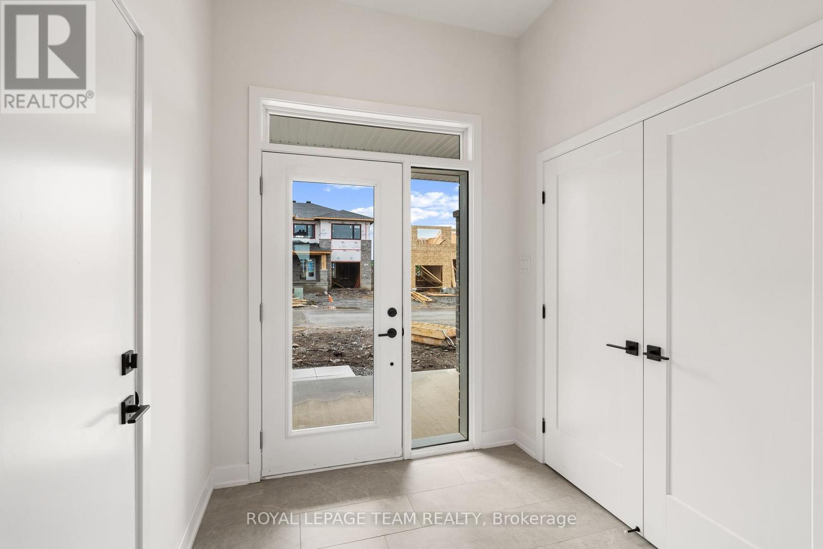 Property at 1004 MOORE STREET image 5