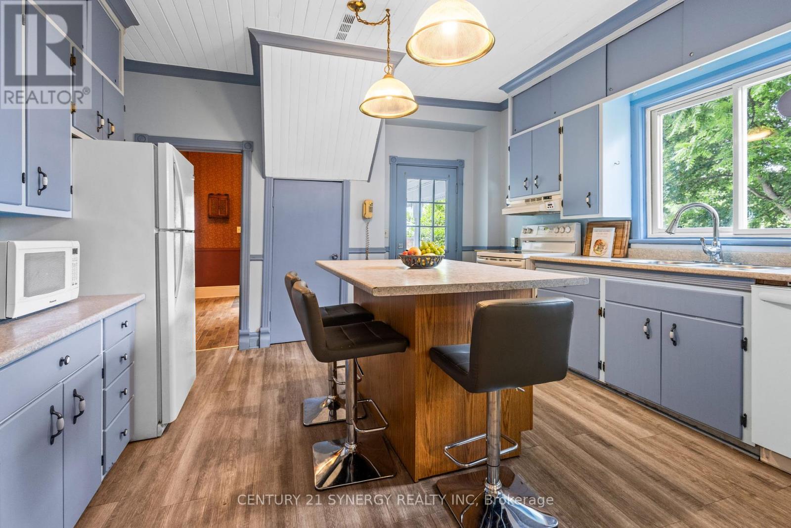 23 Rideau Street, Westport, Ontario  K0G 1X0 - Photo 14 - X12284096