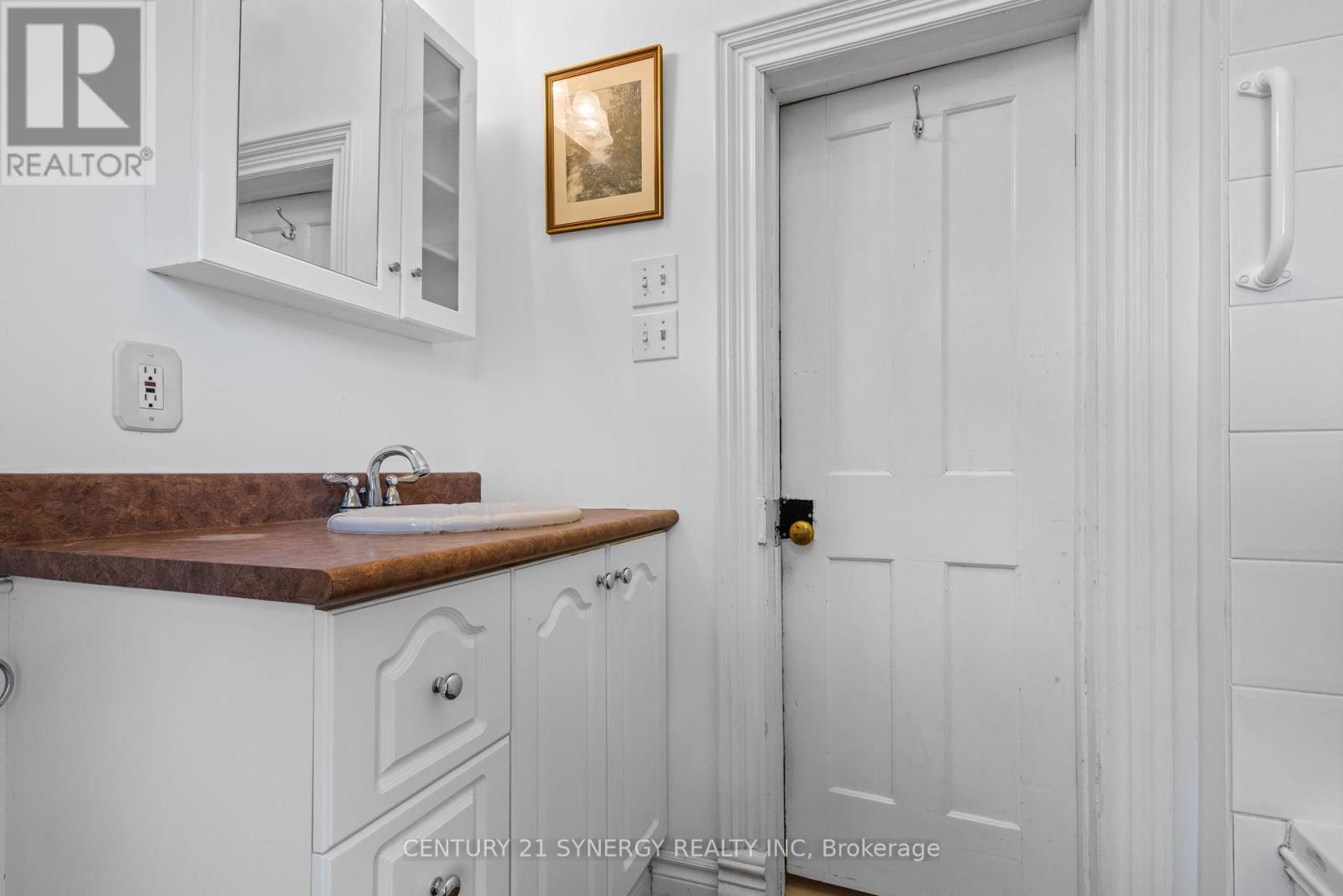 23 Rideau Street, Westport, Ontario  K0G 1X0 - Photo 29 - X12284096