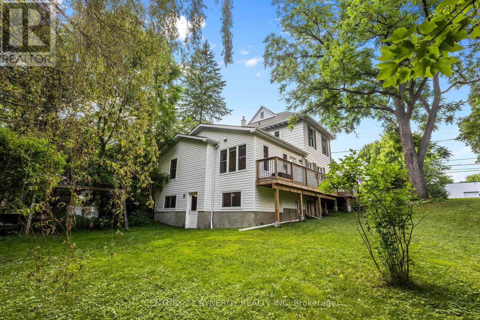 23 Rideau Street, Westport, Ontario  K0G 1X0 - Photo 35 - X12284096