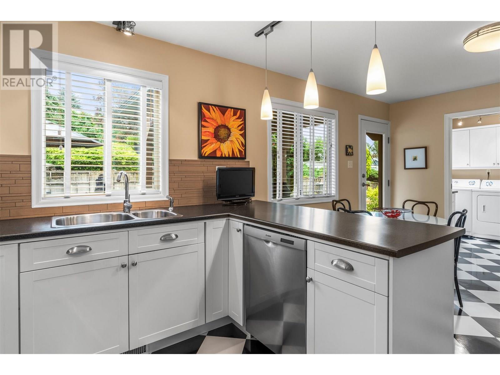 491 Terrace Drive, Coldstream, British Columbia  V1B 2W9 - Photo 19 - 10354926