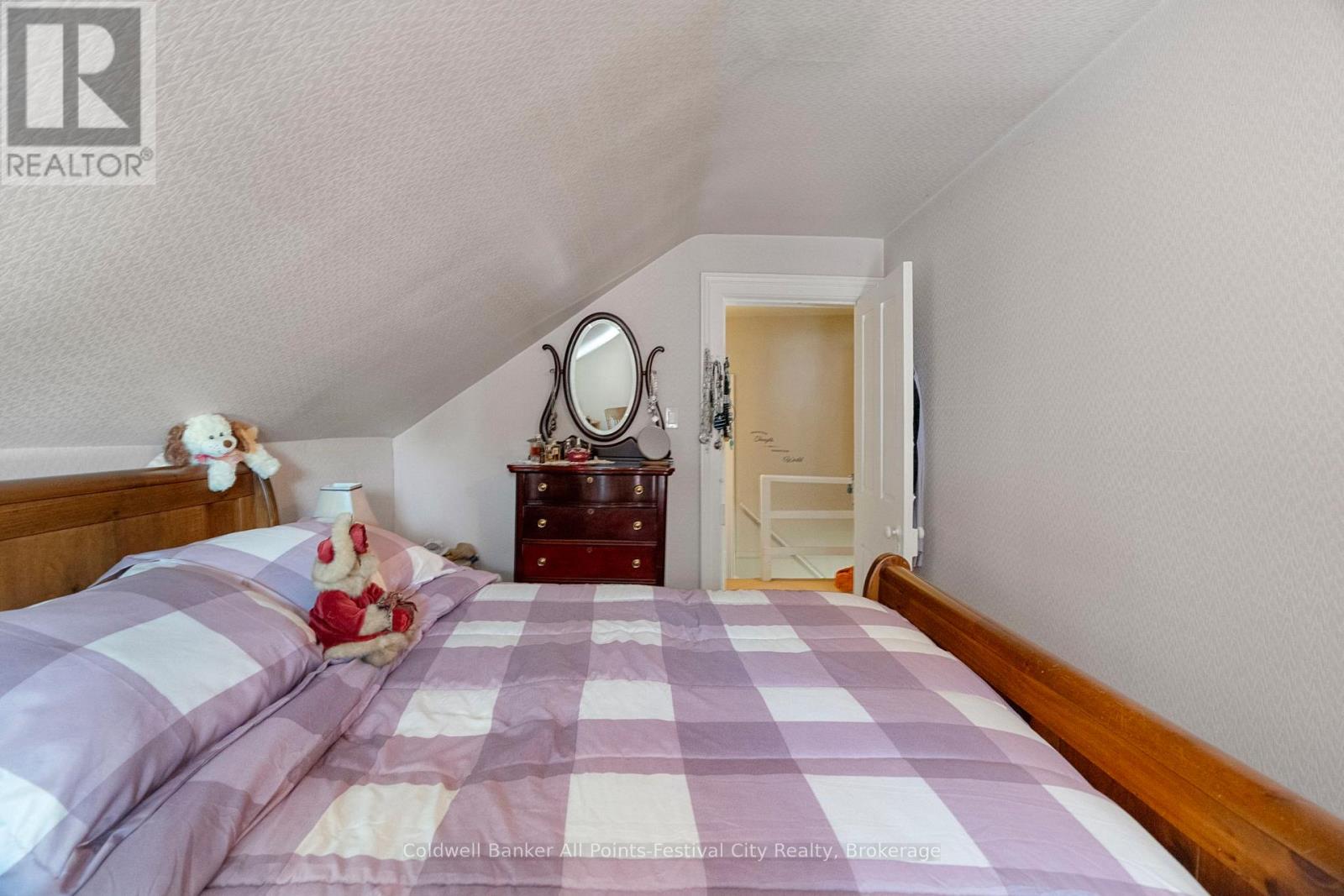 31 Victoria Street S, Goderich, Ontario  N7A 3H4 - Photo 39 - X12284072