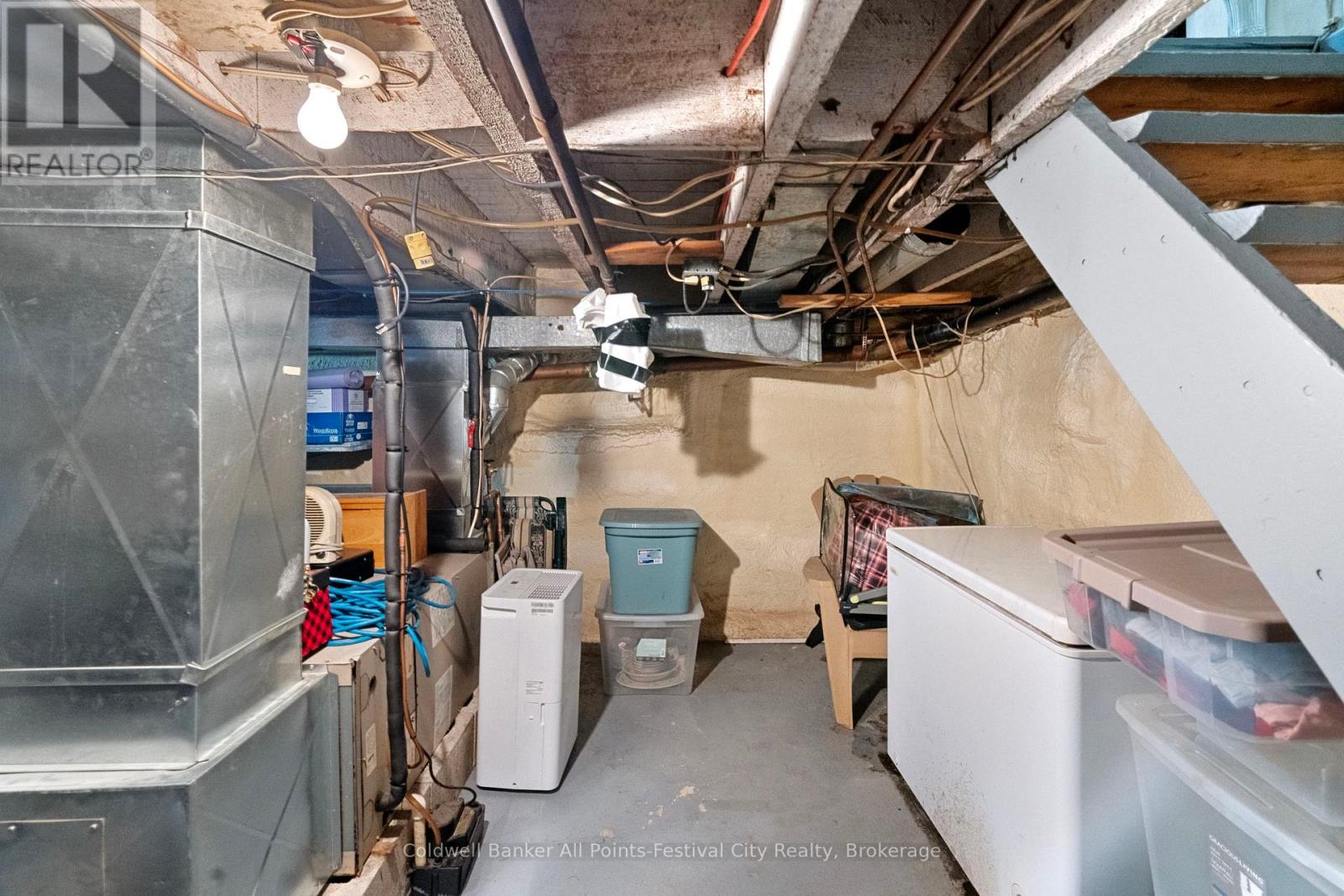 31 Victoria Street S, Goderich, Ontario  N7A 3H4 - Photo 48 - X12284072