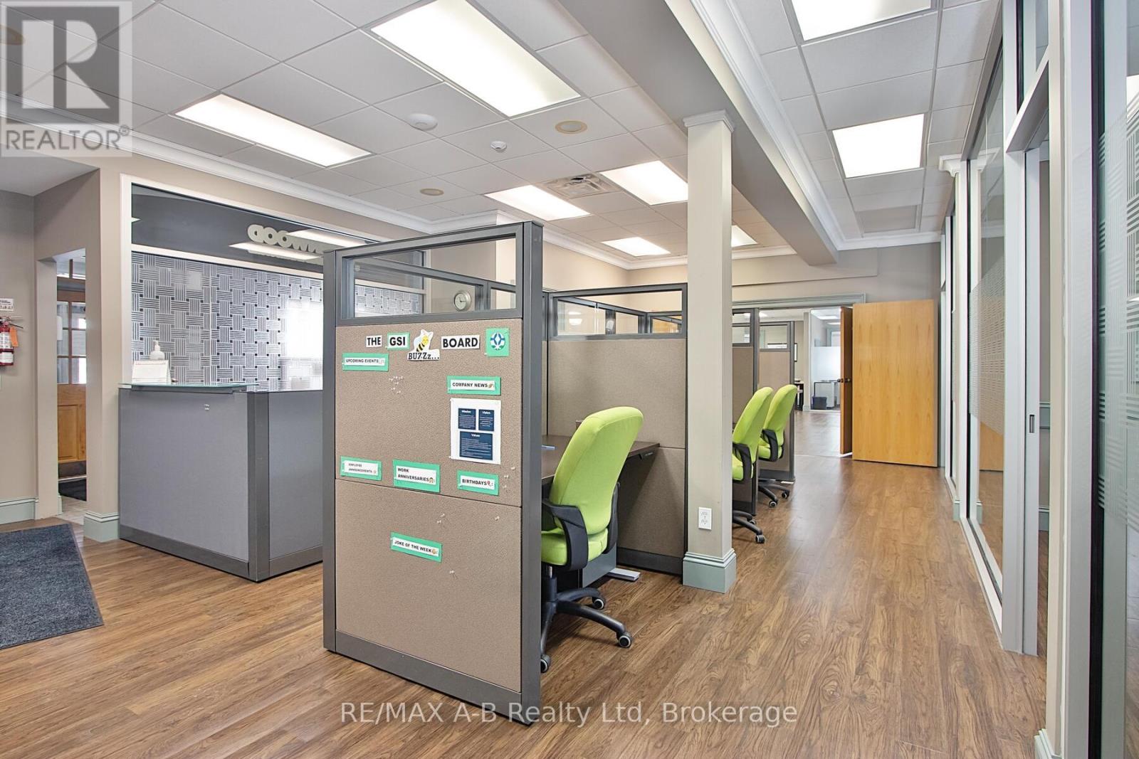 140 Foundry Street, Wilmot, Ontario  N3A 2P7 - Photo 13 - X12284106