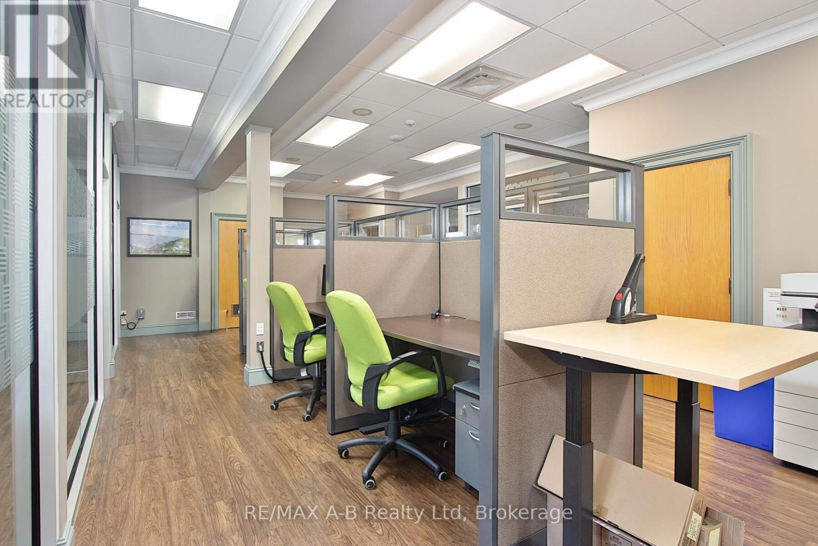 140 Foundry Street, Wilmot, Ontario  N3A 2P7 - Photo 15 - X12284106