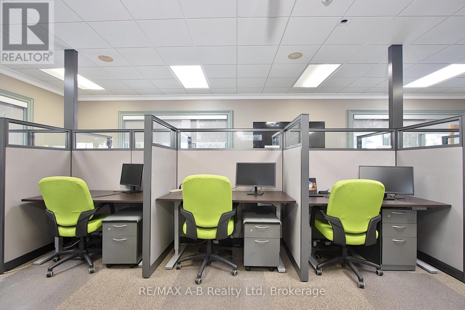 140 Foundry Street, Wilmot, Ontario  N3A 2P7 - Photo 16 - X12284106