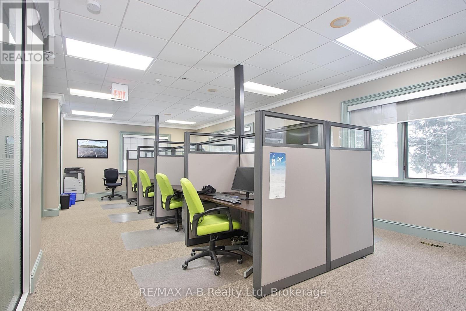 140 Foundry Street, Wilmot, Ontario  N3A 2P7 - Photo 17 - X12284106