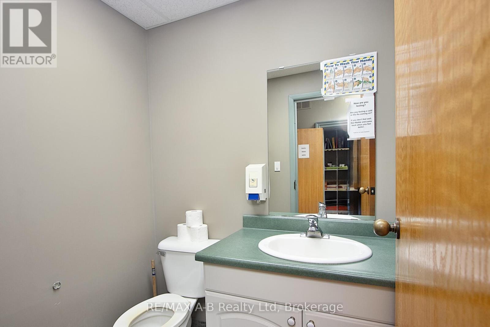 140 Foundry Street, Wilmot, Ontario  N3A 2P7 - Photo 28 - X12284106