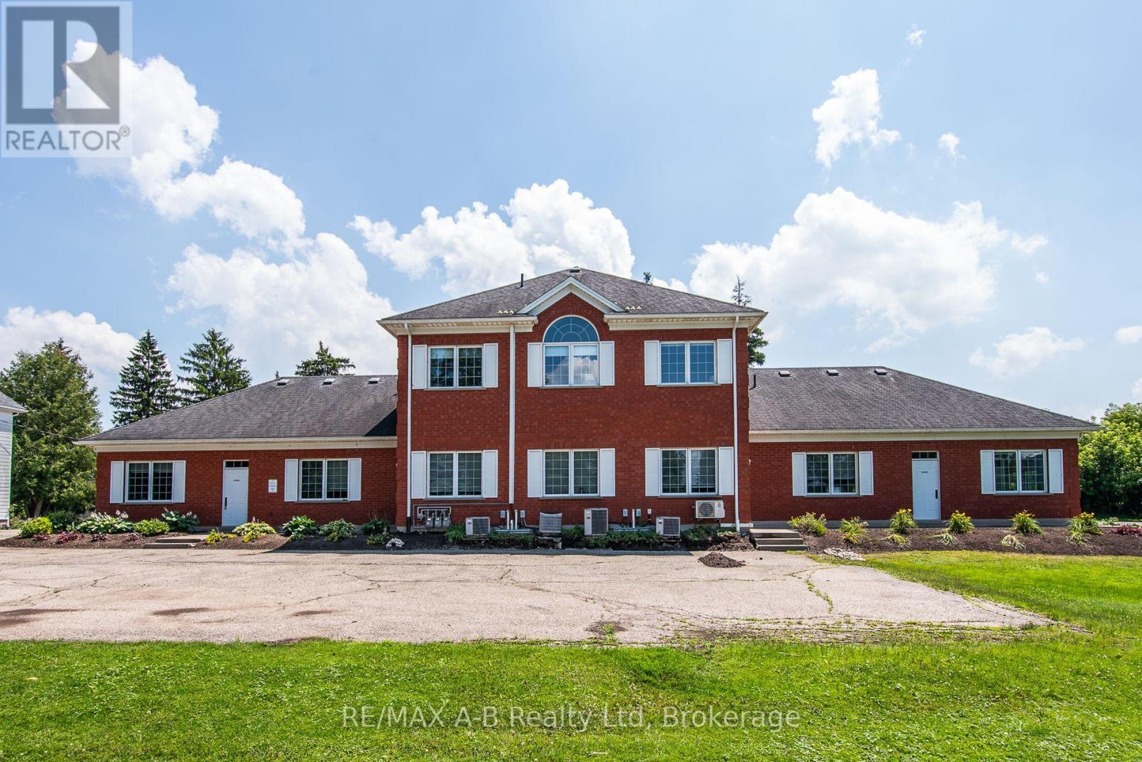 140 Foundry Street, Wilmot, Ontario  N3A 2P7 - Photo 3 - X12284106