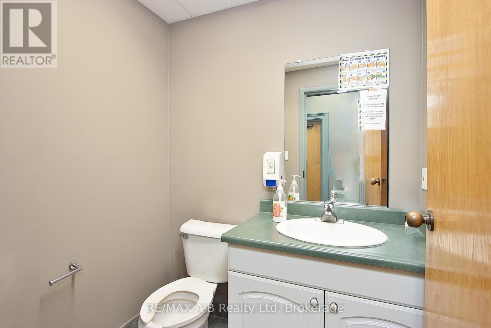 140 Foundry Street, Wilmot, Ontario  N3A 2P7 - Photo 32 - X12284106