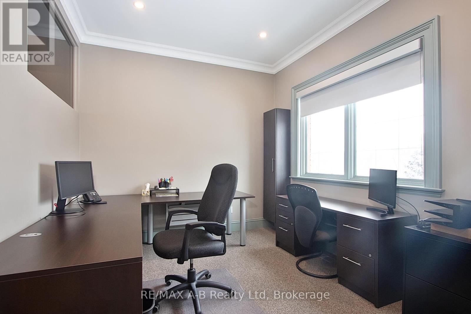 140 Foundry Street, Wilmot, Ontario  N3A 2P7 - Photo 36 - X12284106