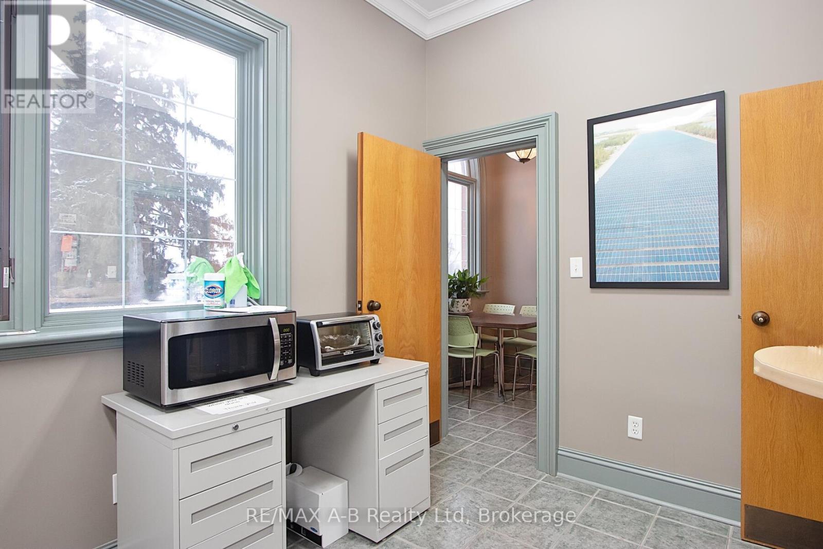 140 Foundry Street, Wilmot, Ontario  N3A 2P7 - Photo 44 - X12284106