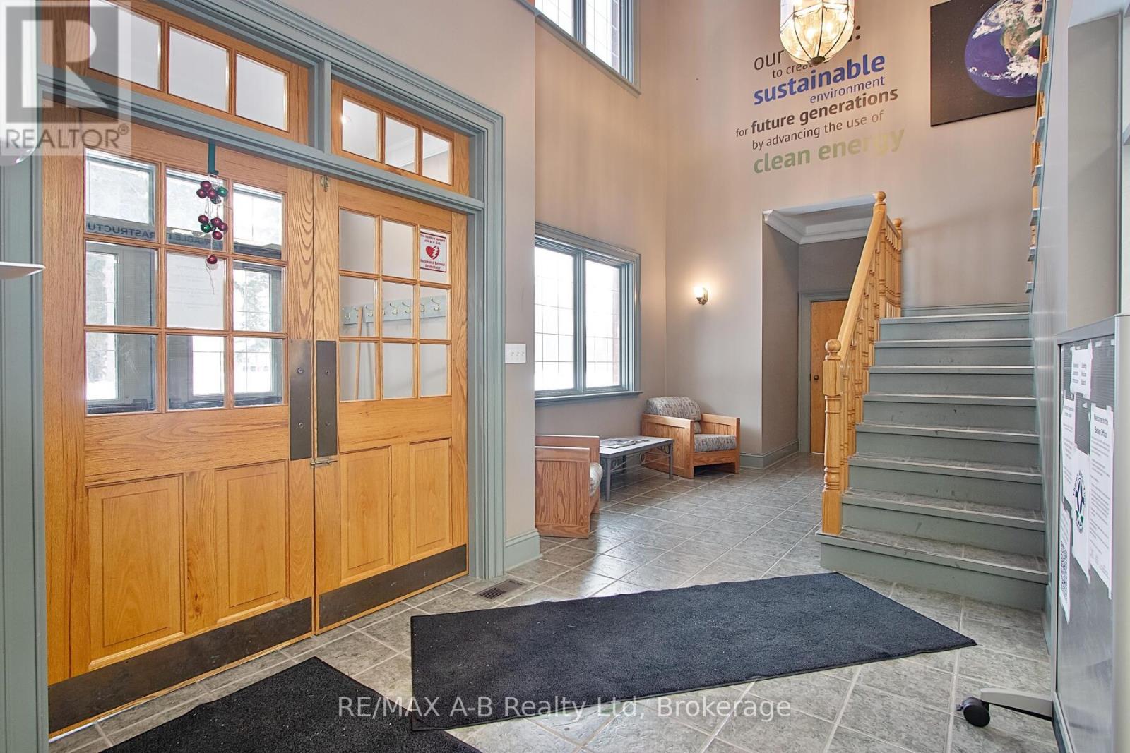 140 Foundry Street, Wilmot, Ontario  N3A 2P7 - Photo 6 - X12284106