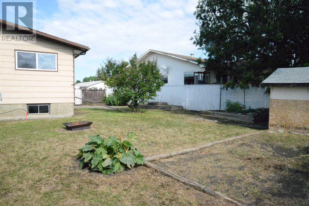 Property at 12125 95A Street image 5