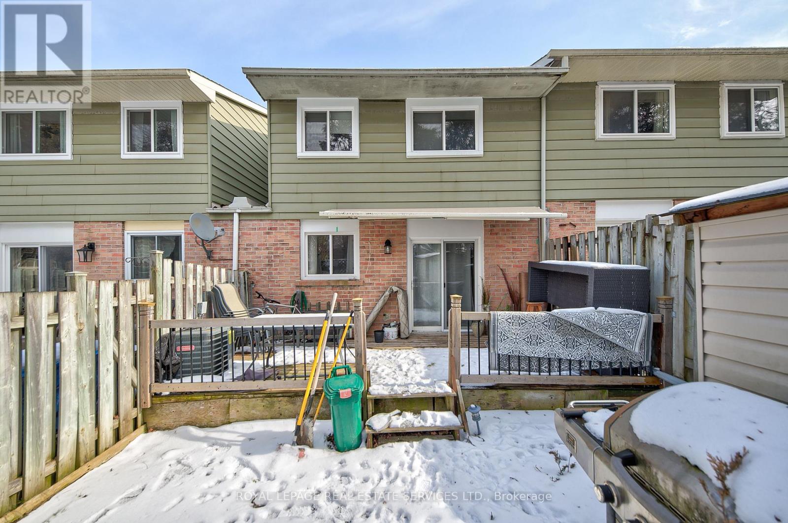 24 Deer Run Crescent, Bradford West Gwillimbury, Ontario  L3Z 1N2 - Photo 6 - N12284041