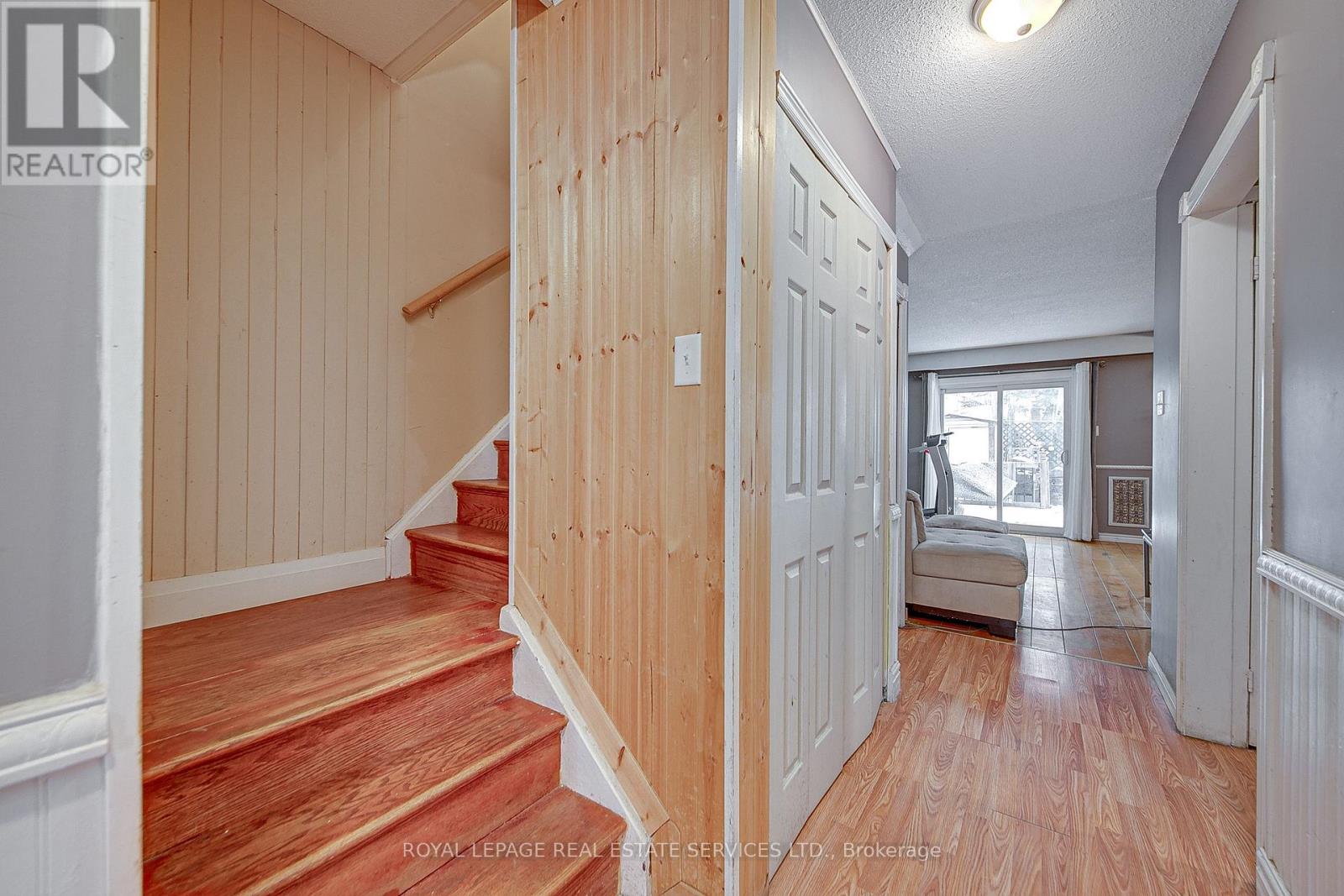 24 Deer Run Crescent, Bradford West Gwillimbury, Ontario  L3Z 1N2 - Photo 8 - N12284041