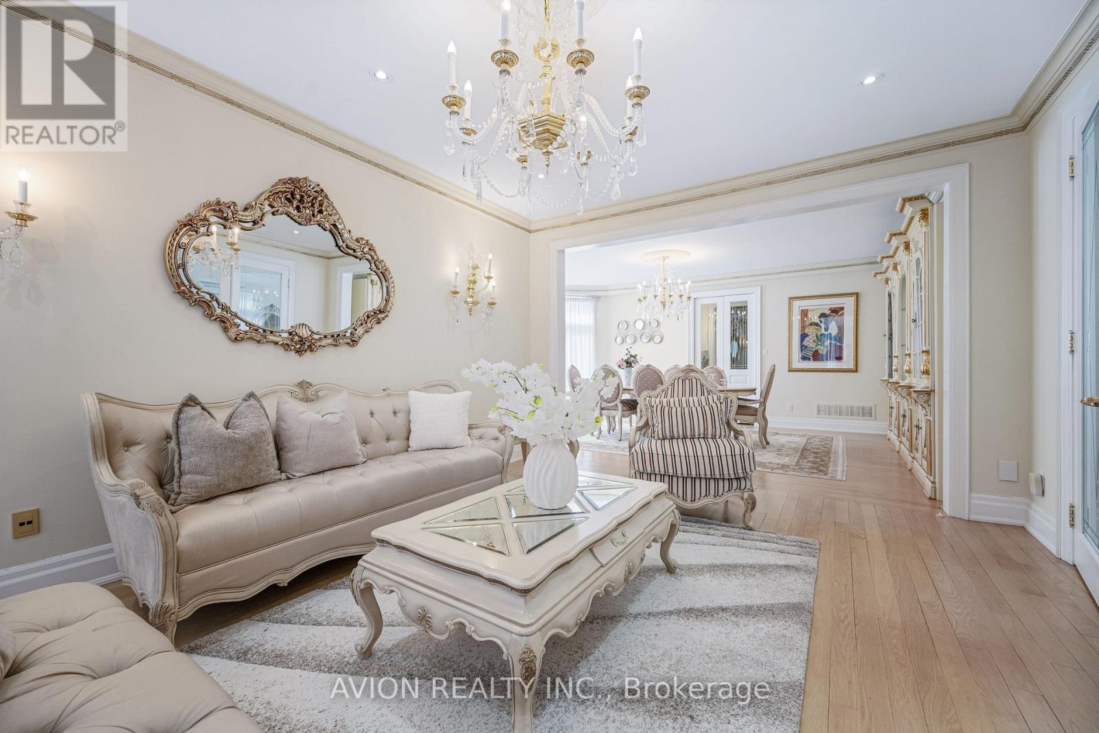 13 Bayview Forest Lane, Markham, Ontario  L3T 7S4 - Photo 18 - N12284093