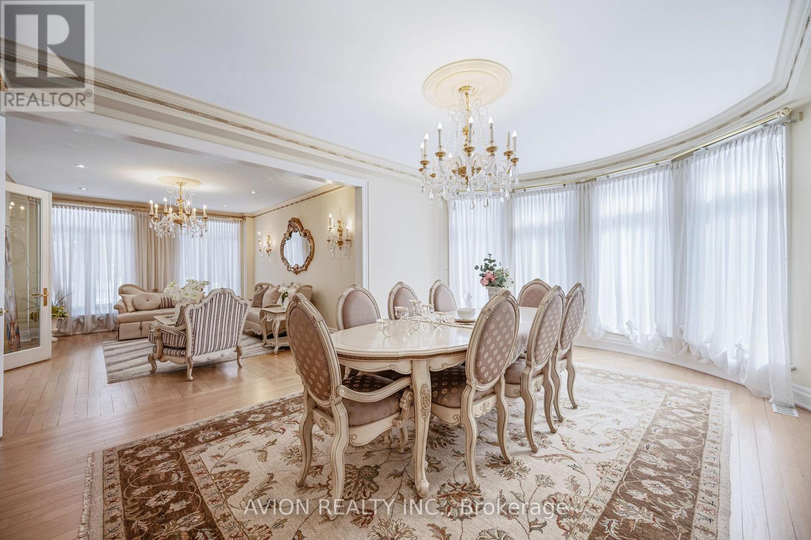 13 Bayview Forest Lane, Markham, Ontario  L3T 7S4 - Photo 19 - N12284093