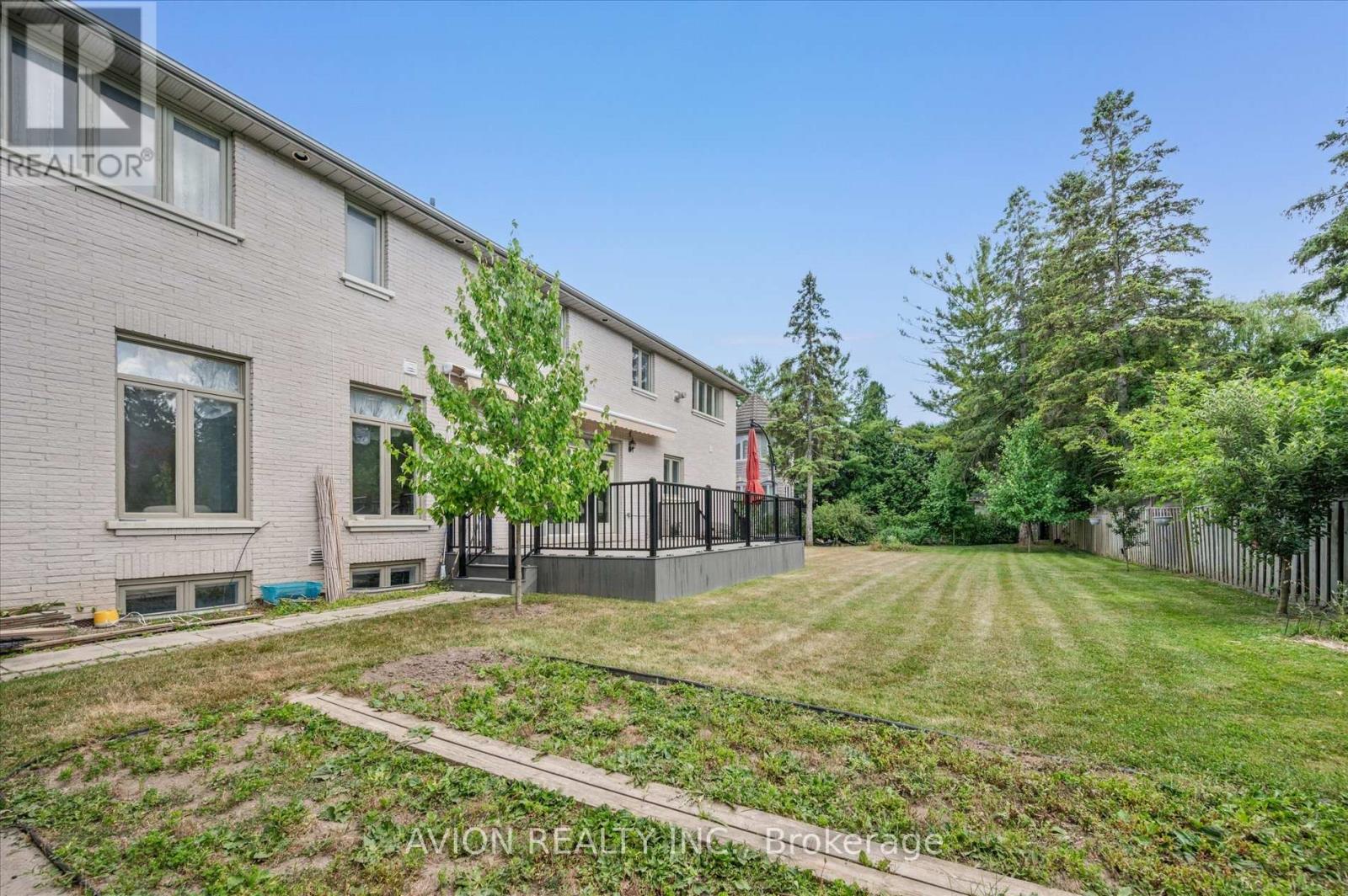 13 Bayview Forest Lane, Markham, Ontario  L3T 7S4 - Photo 48 - N12284093
