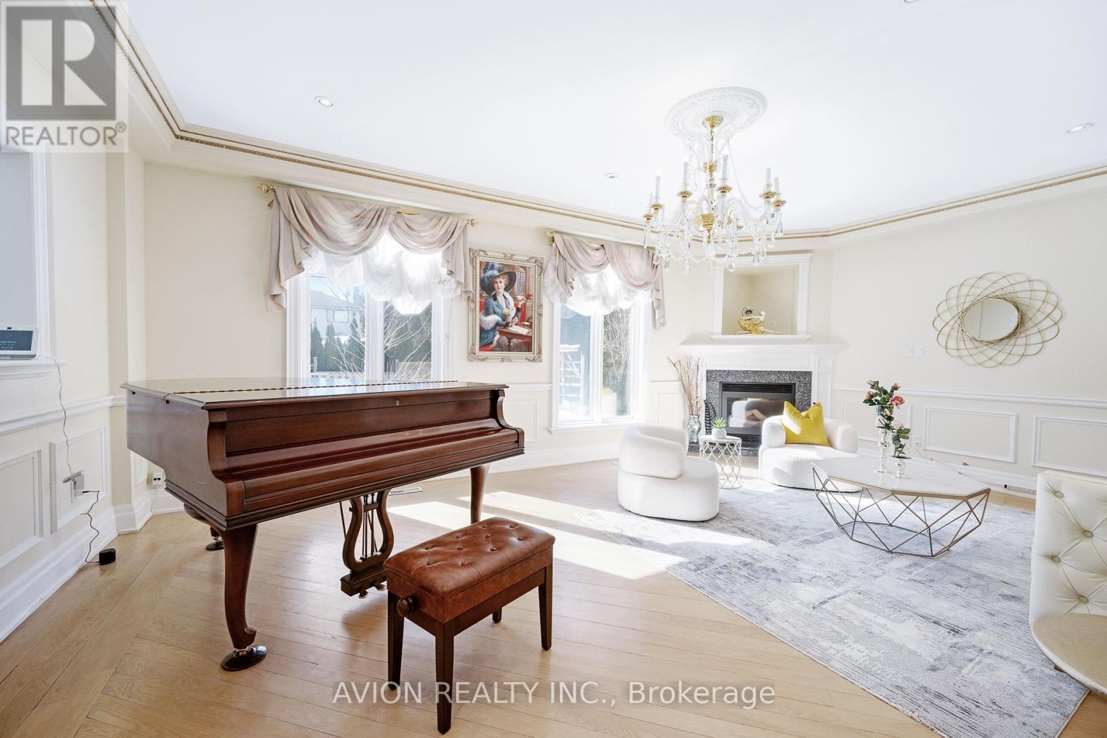13 Bayview Forest Lane, Markham, Ontario  L3T 7S4 - Photo 8 - N12284093