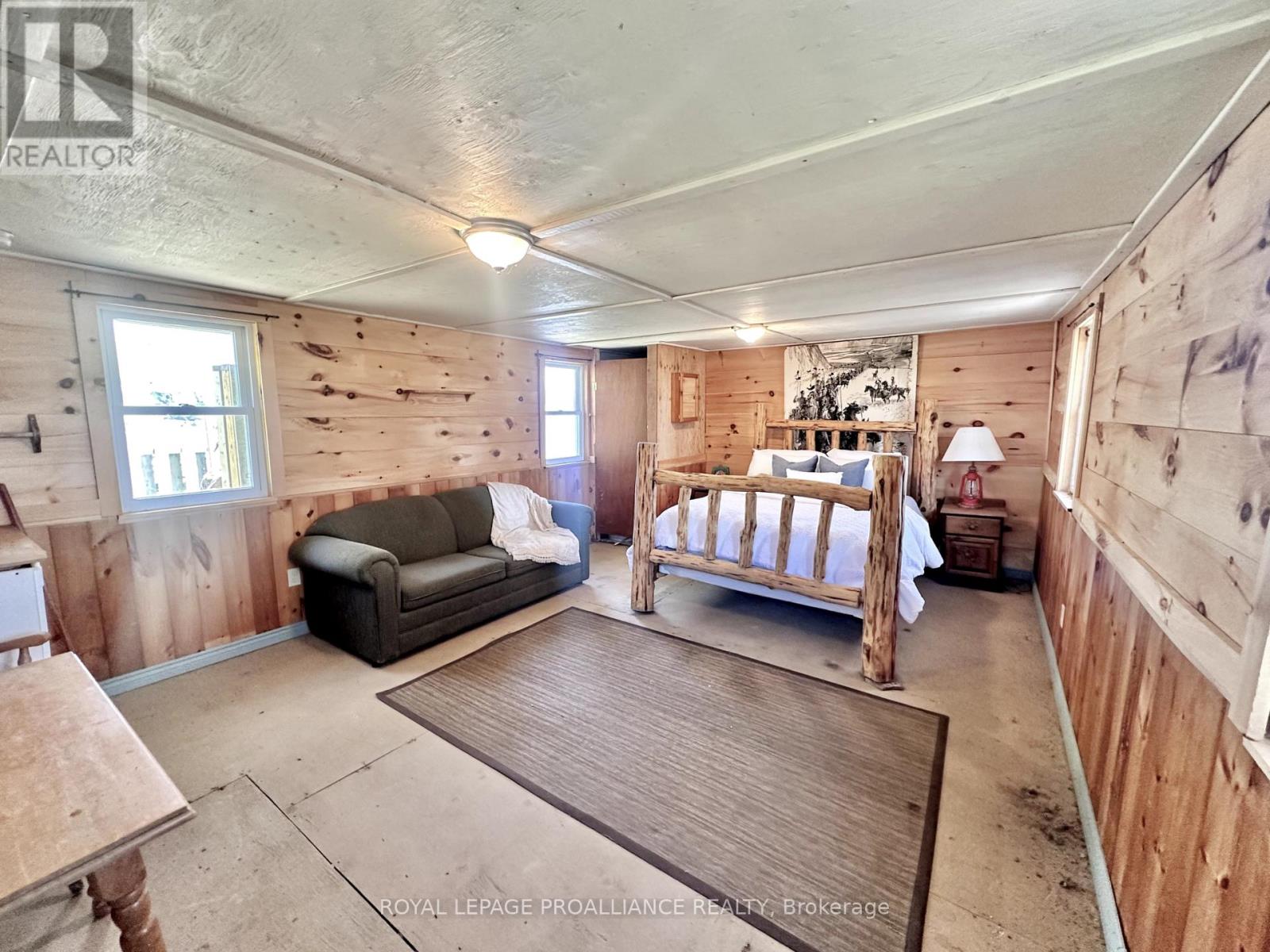 32 Quinte View Road, Greater Napanee (Greater Napanee), Ontario  K0H 1G0 - Photo 16 - X12156091