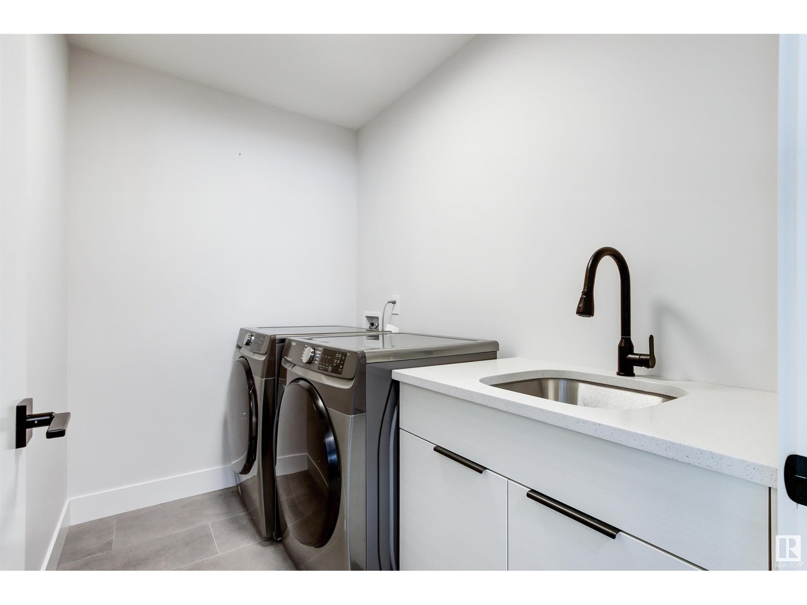 8343 Saskatchewan Dr Nw, Edmonton, Alberta  T6G 2A7 - Photo 43 - E4447684