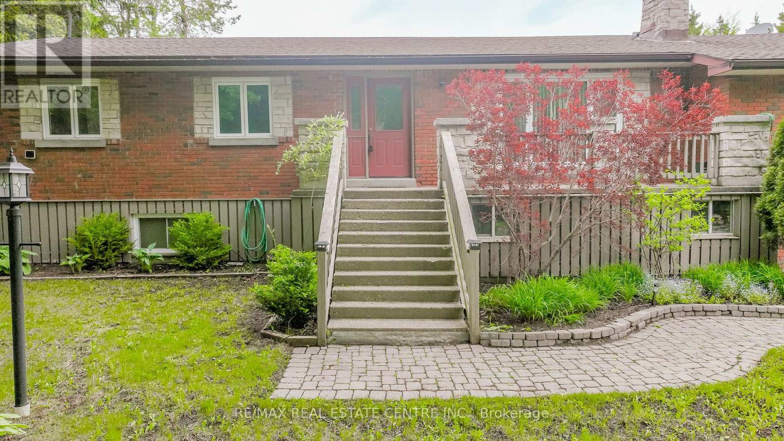 Property at 555257 MONO AMARANTH TOWNLINE image 5