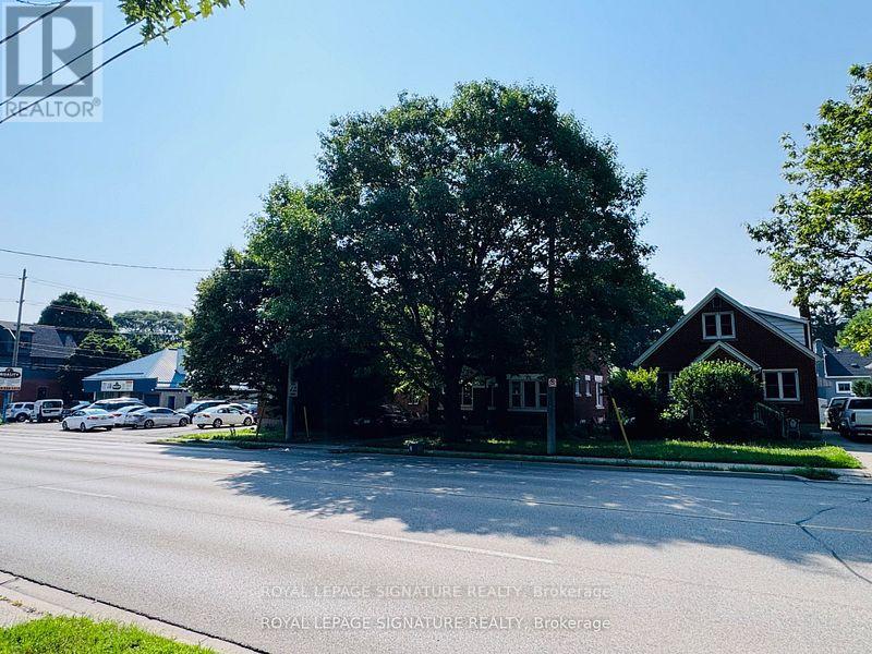 159-165 Erb Street W, Waterloo, Ontario  N2L 1V2 - Photo 11 - X12284119