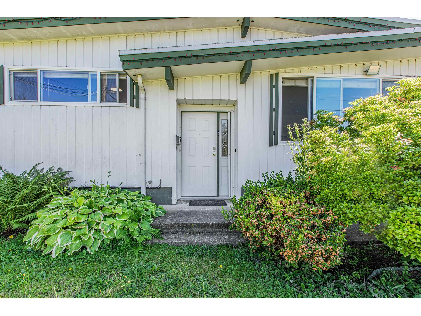 Property at 45410 WESTVIEW AVENUE image 3
