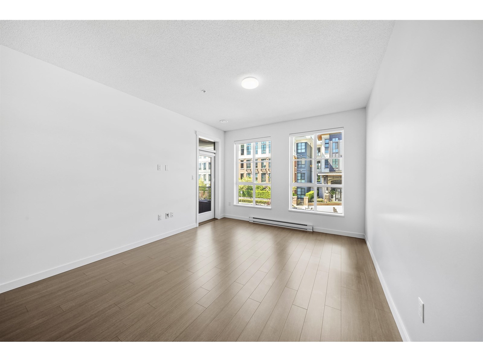 217 15168 33rd Avenue, Surrey, British Columbia V3Z 0N7 - Photo 2 - R3026686