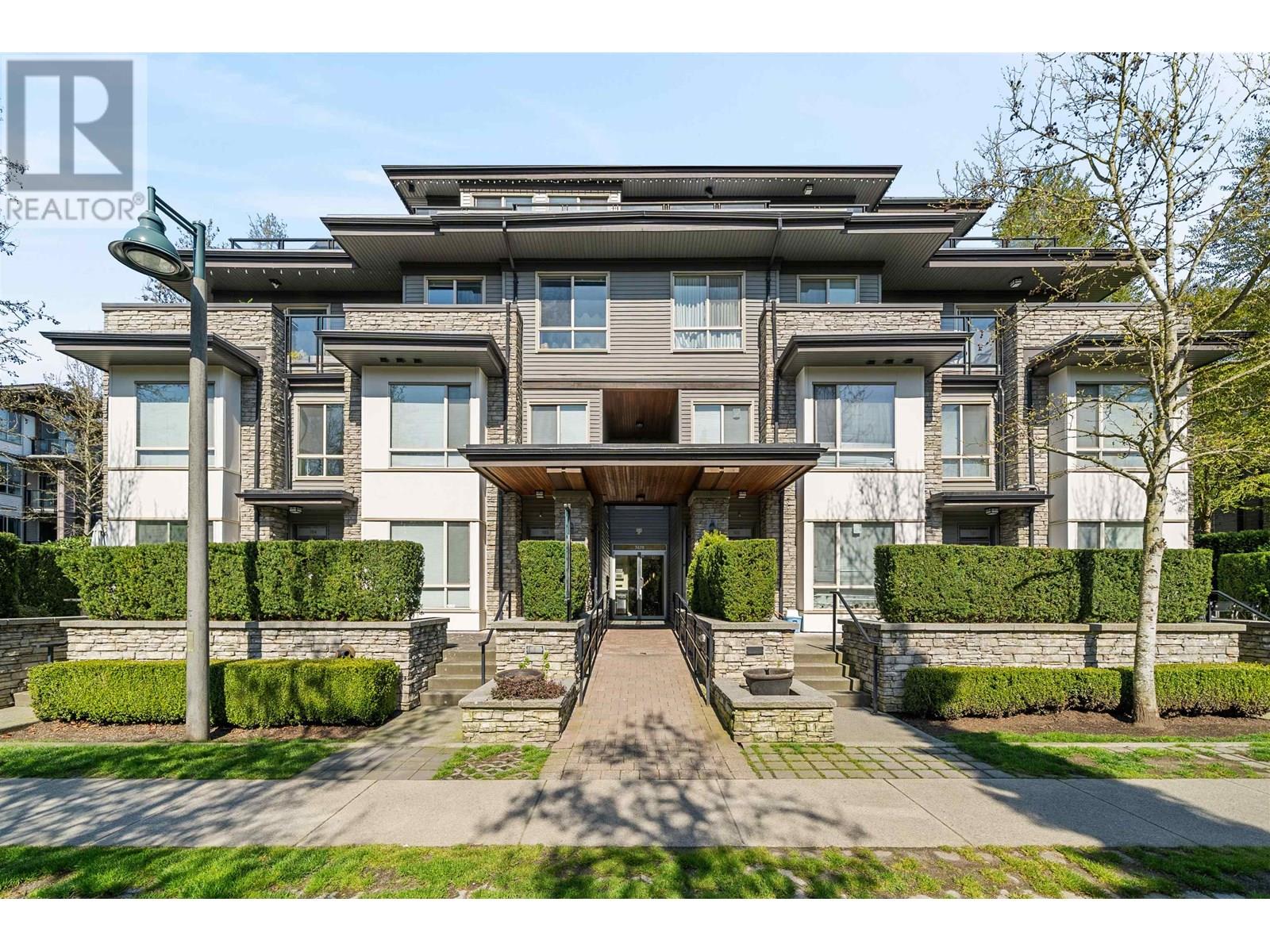 212 7478 BYRNEPARK WALK, Burnaby, British Columbia