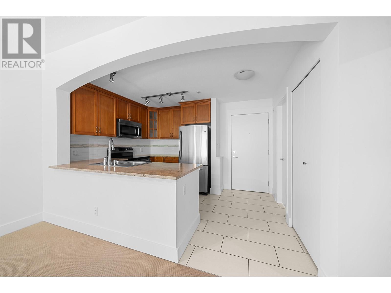 212 7478 Byrnepark Walk, Burnaby, British Columbia  V3N 0B5 - Photo 12 - R3026557