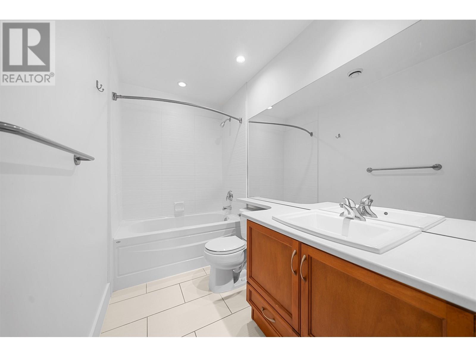 212 7478 Byrnepark Walk, Burnaby, British Columbia  V3N 0B5 - Photo 15 - R3026557
