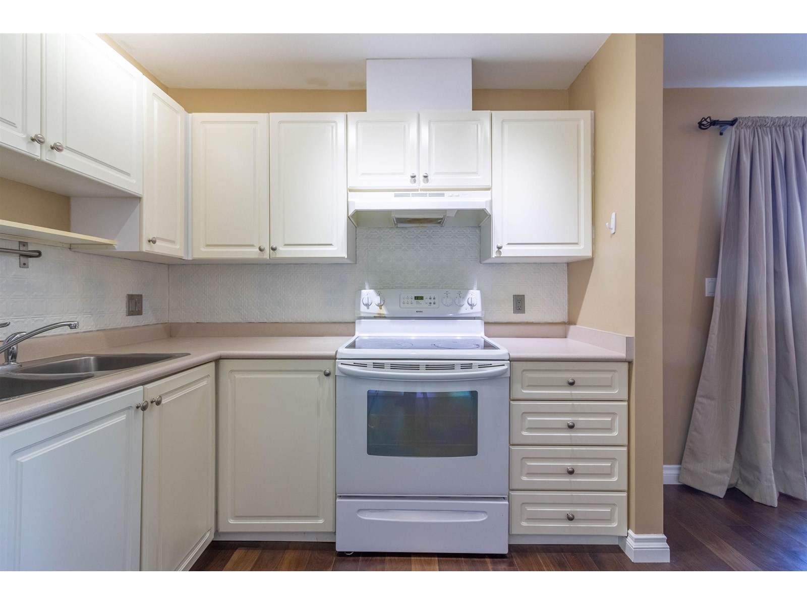 405 7505 138 Street, Surrey, British Columbia  V3W 0W6 - Photo 12 - R3026669