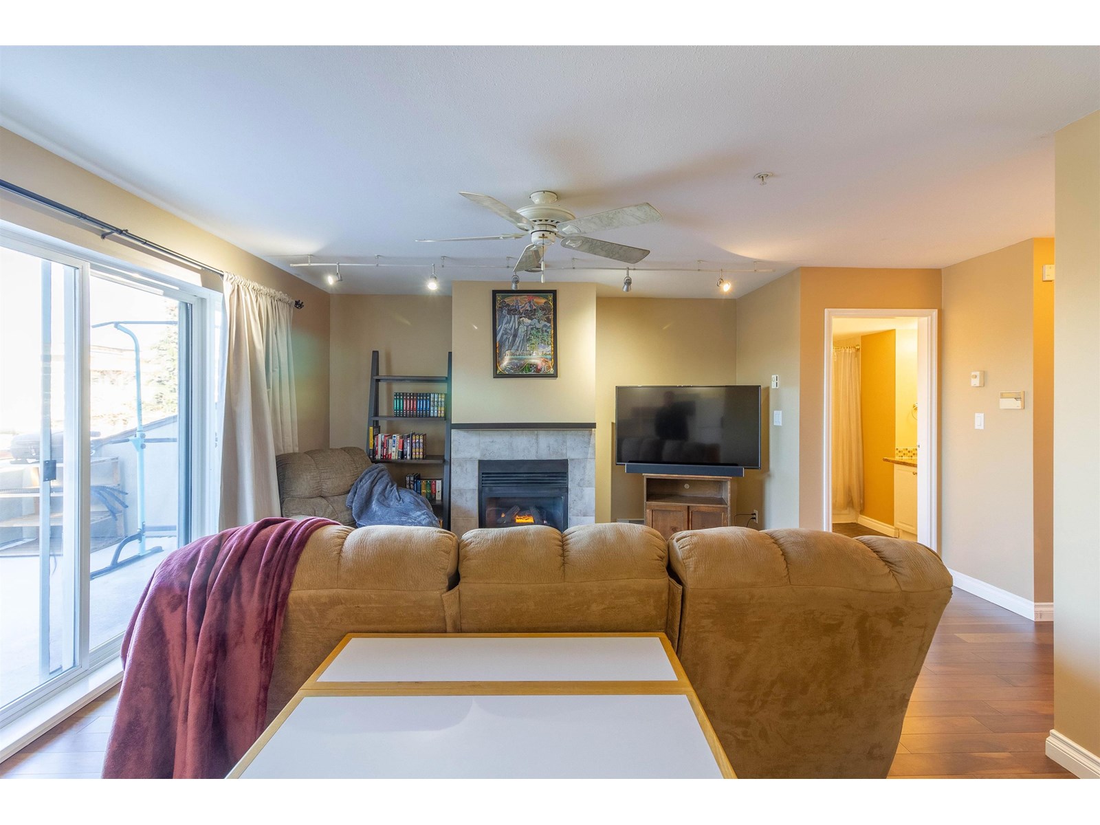 405 7505 138 Street, Surrey, British Columbia  V3W 0W6 - Photo 6 - R3026669