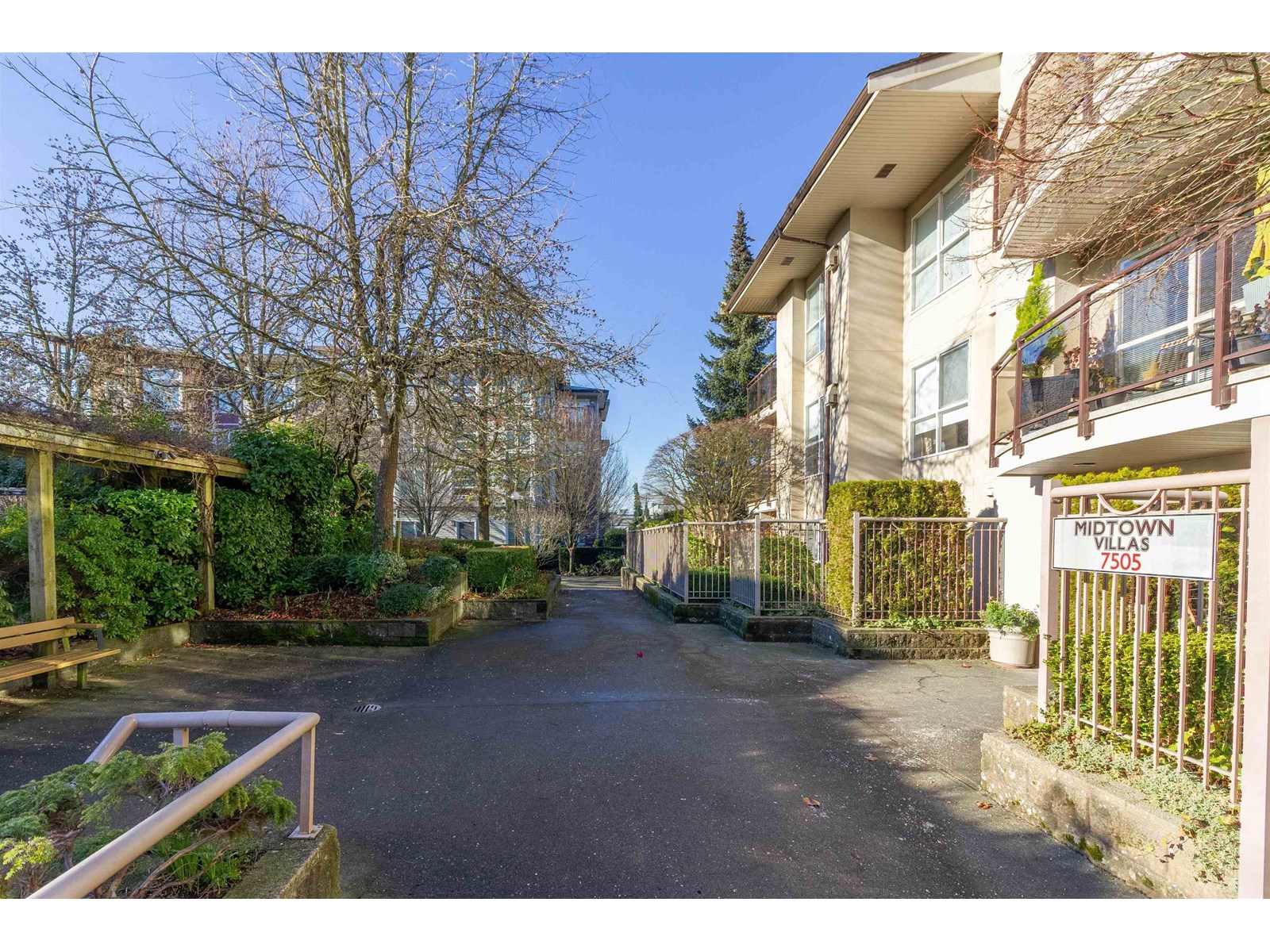 405 7505 138 Street, Surrey, British Columbia  V3W 0W6 - Photo 29 - R3026669