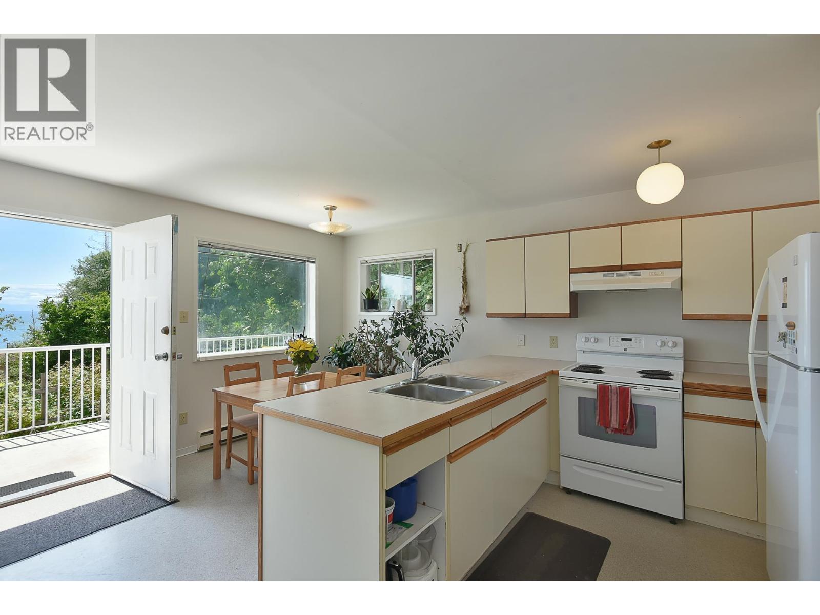 2755-2757 Lower Road, Roberts Creek, British Columbia  V0N 2W4 - Photo 31 - R3026535