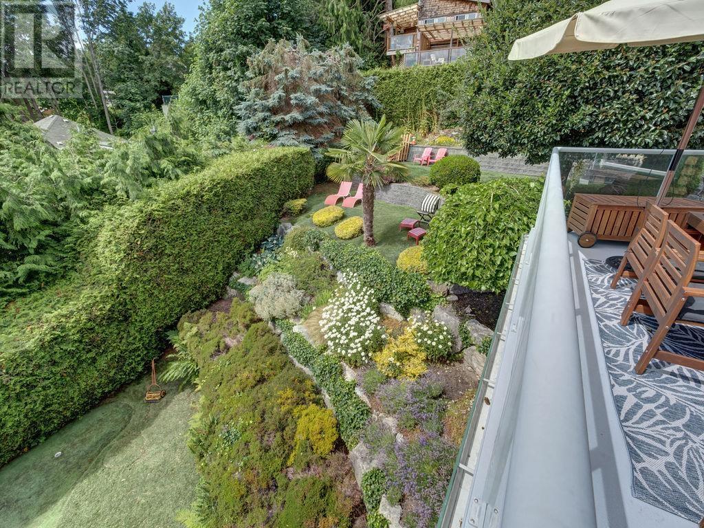 Property at 481 CENTRAL AVENUE image 5