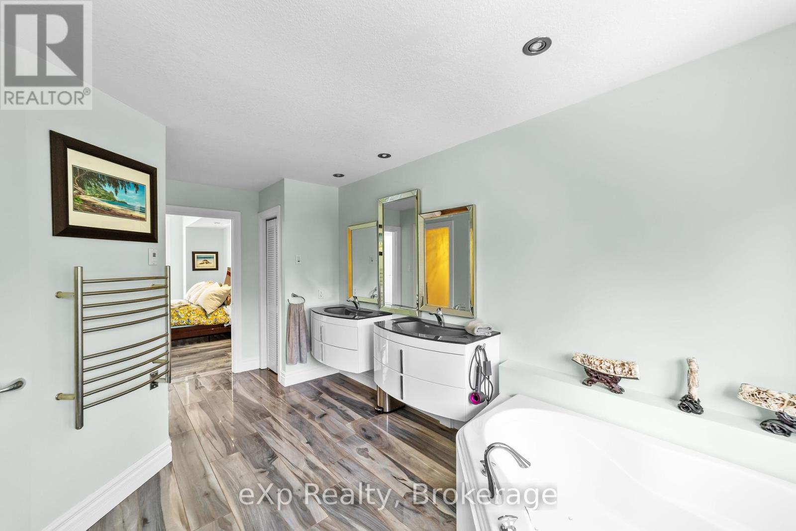 56 Miramichi Bay Road, Saugeen Shores, Ontario  N0H 2C0 - Photo 33 - X12284191