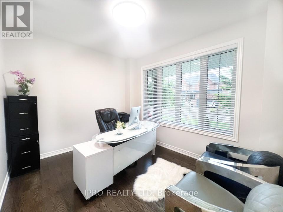 Property at 20 ROY ROAD image 5