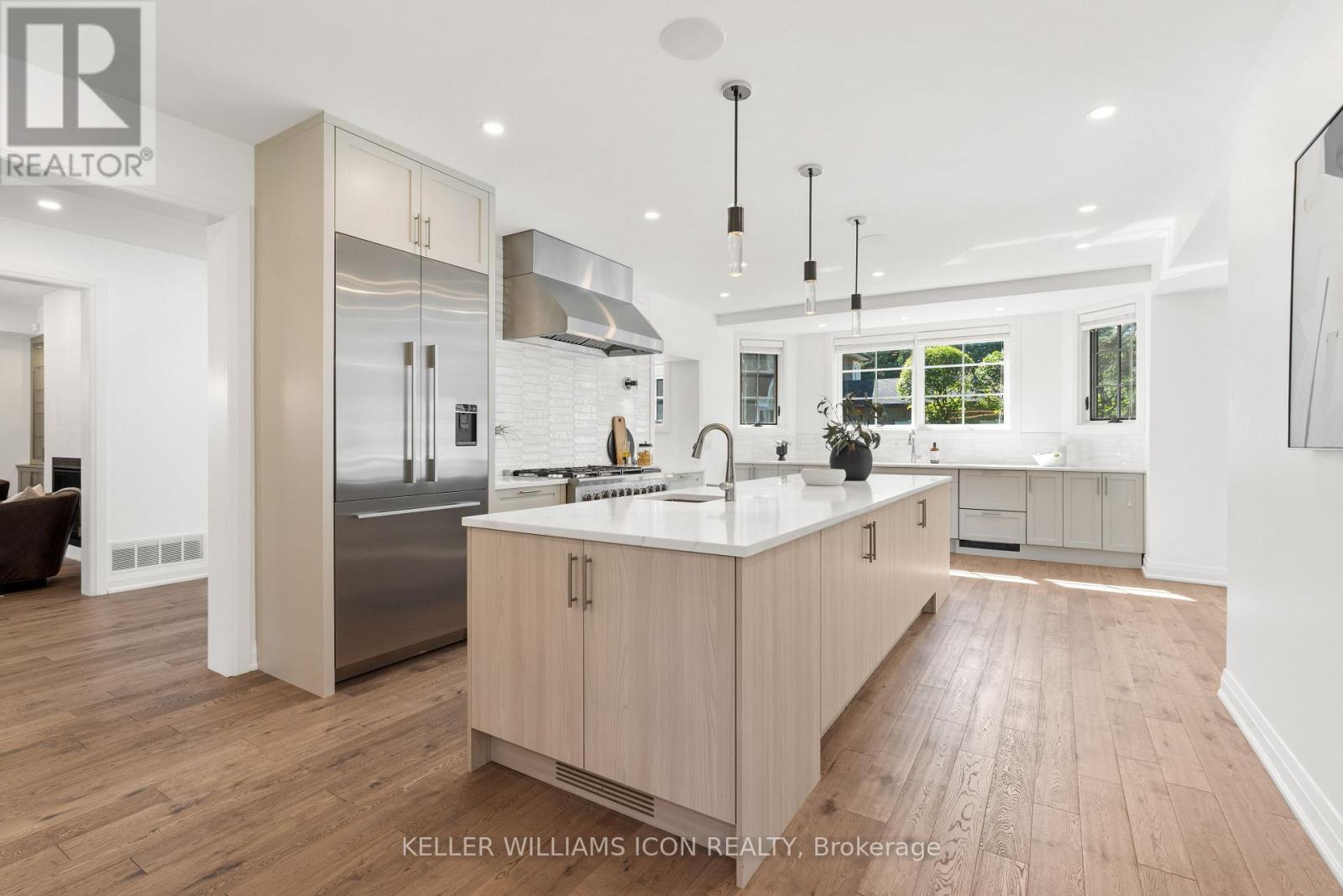 320 Hillcrest Road, Ottawa, Ontario  K1M 0J6 - Photo 12 - X12284207