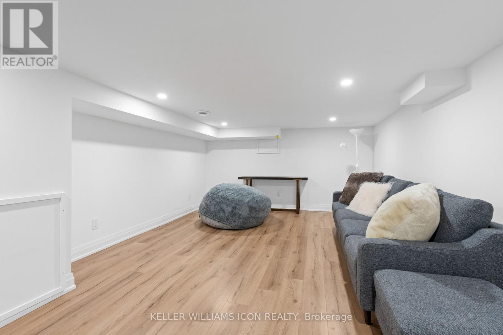 320 Hillcrest Road, Ottawa, Ontario  K1M 0J6 - Photo 40 - X12284207