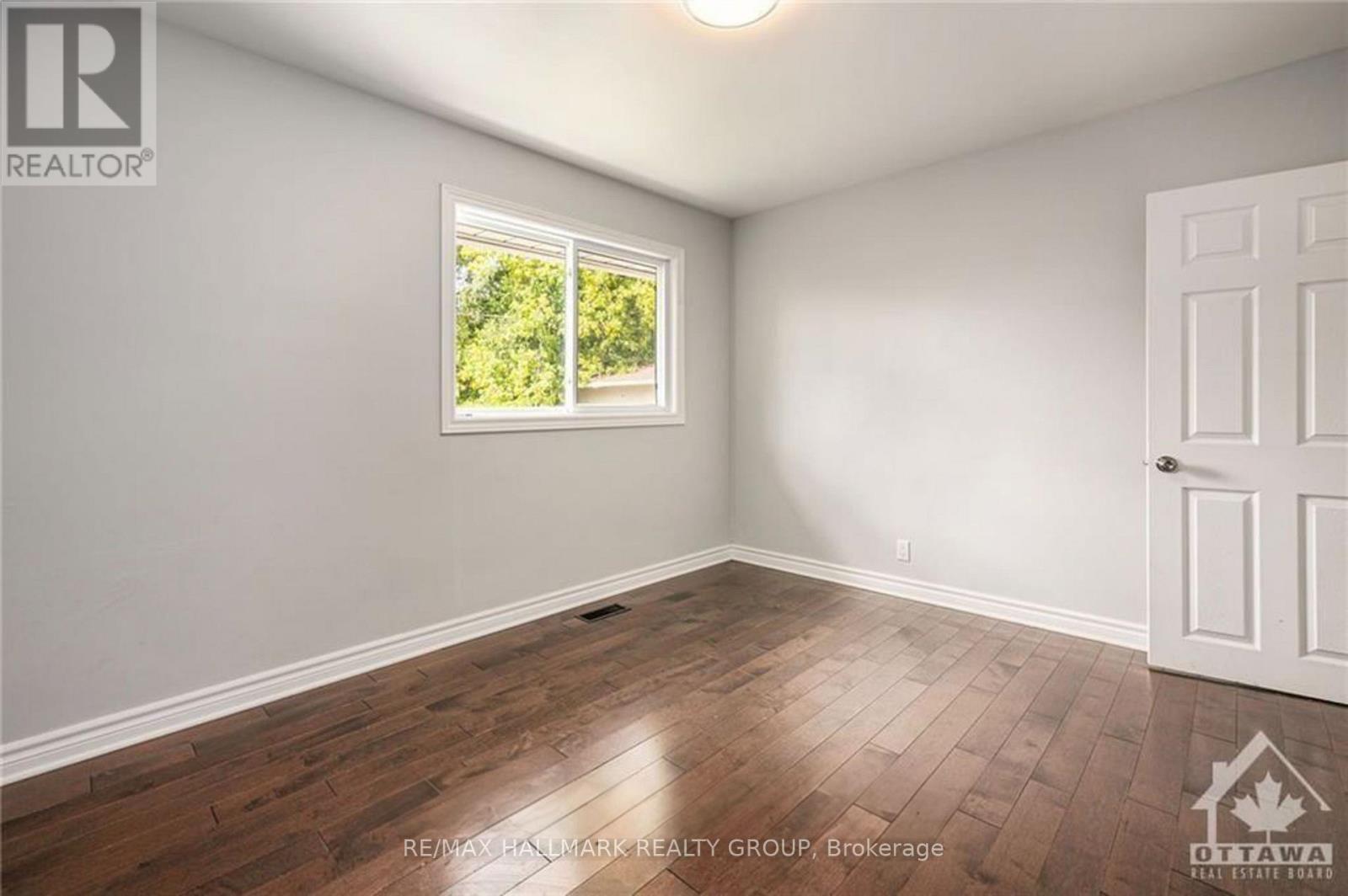 1680 Fisher Avenue, Ottawa, Ontario  K2C 1X7 - Photo 13 - X12284219