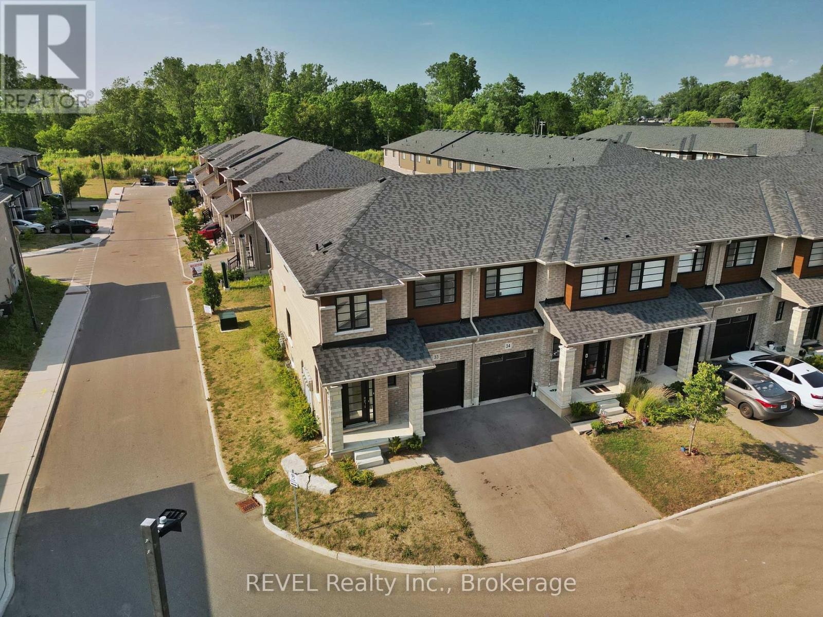 Property at 33 - 520 GREY STREET image 2