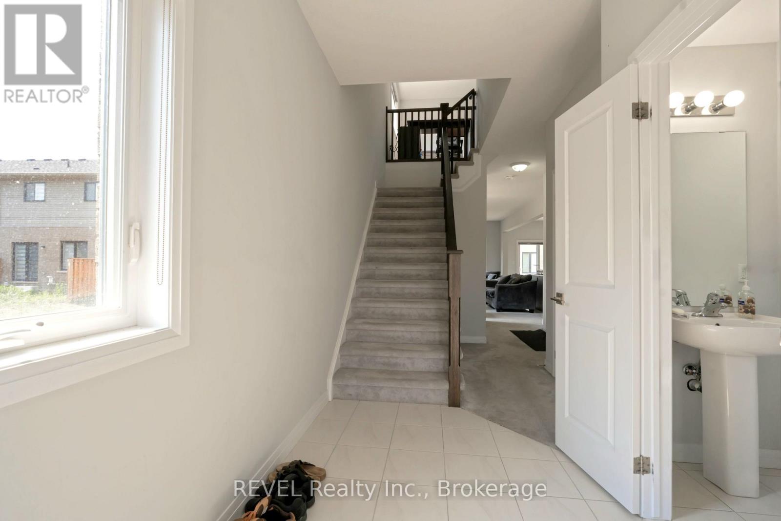 Property at 33 - 520 GREY STREET image 4