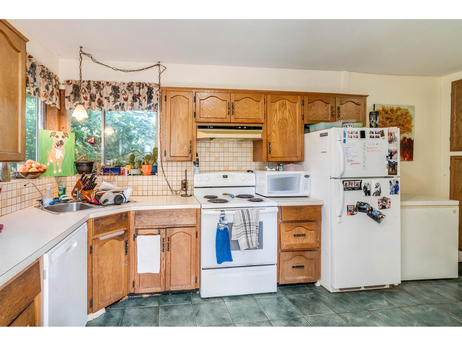 Property at 17878 60 AVENUE image 3