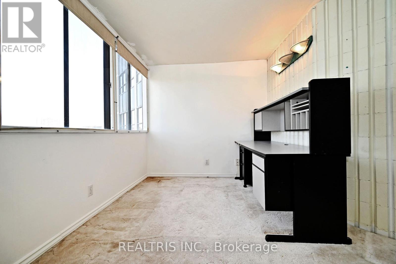 807 - 2323 Confederation Parkway, Mississauga (Cooksville), Ontario  L5B 1R6 - Photo 13 - W12284149