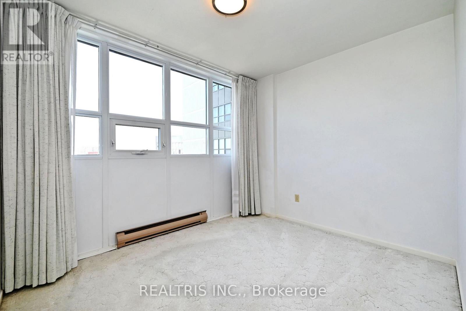807 - 2323 Confederation Parkway, Mississauga (Cooksville), Ontario  L5B 1R6 - Photo 27 - W12284149