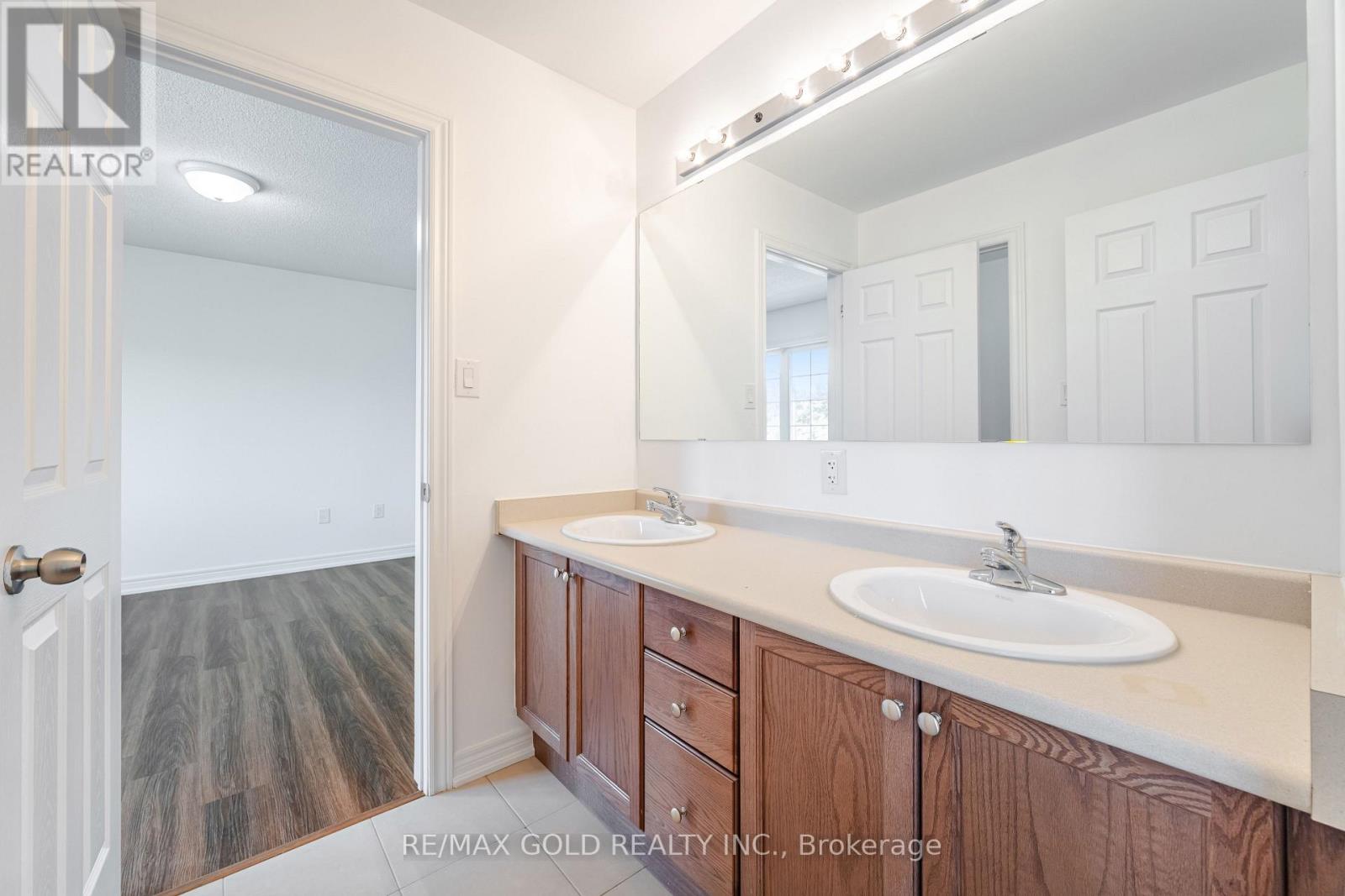 5288 Longford Crescent, Mississauga, Ontario  L5M 0J3 - Photo 22 - W12284167